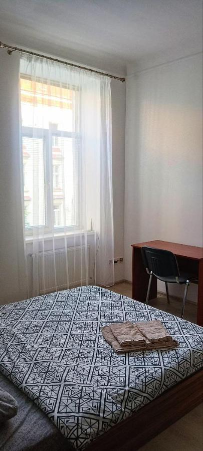 2Х Кімнатна Квартира У Львові Поряд З Залізничним Вокзалом Apartamento Exterior foto